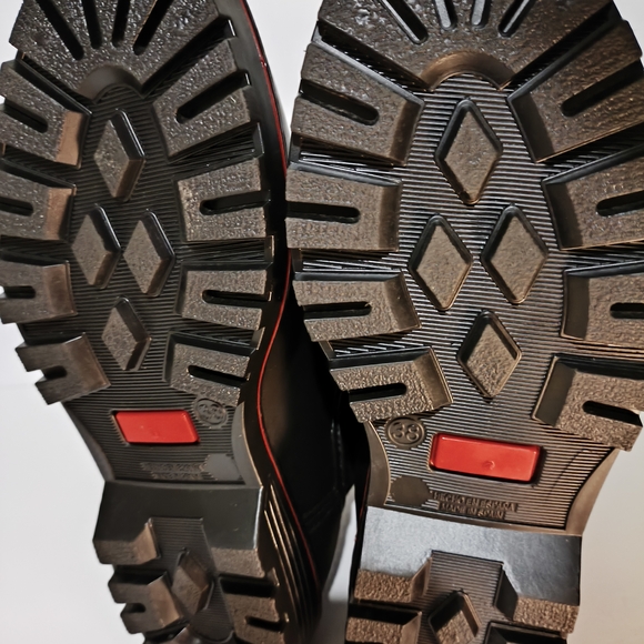 Igor Black Rain Boots with Rugged Sole And Red Details - Picture 2 of 11